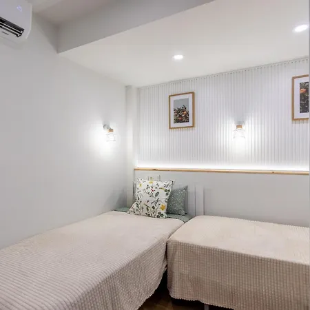 Mucho Gusto Principado Loix Apartment